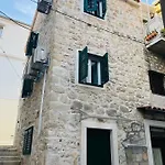 Peasant´s Palace 3* Split