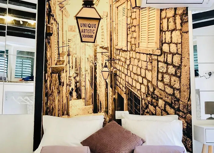 Peasant's Palace 3* Split